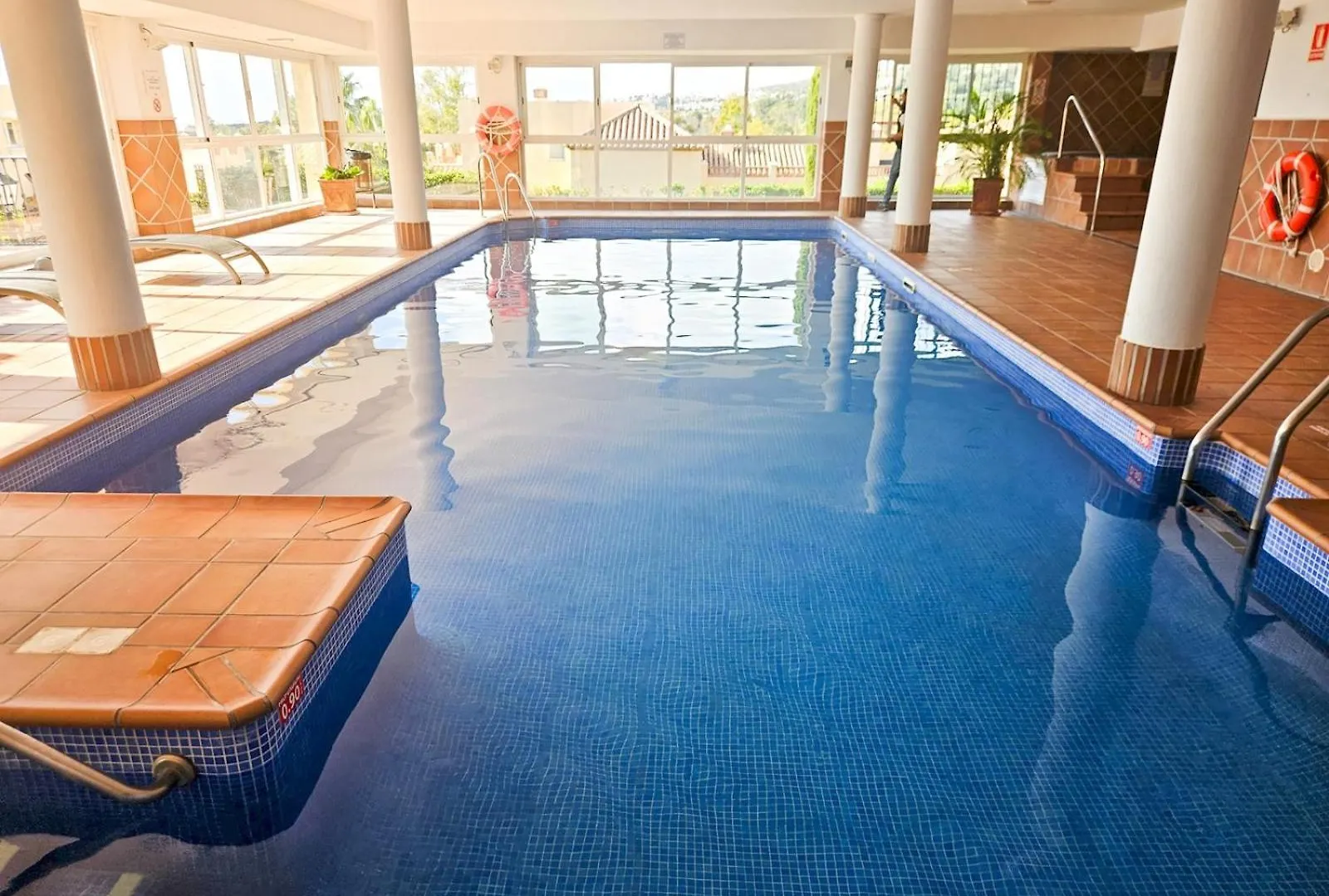 Pass The Keys Big Apt With Golf Views In Urb Marquez De Atalaya Estepona