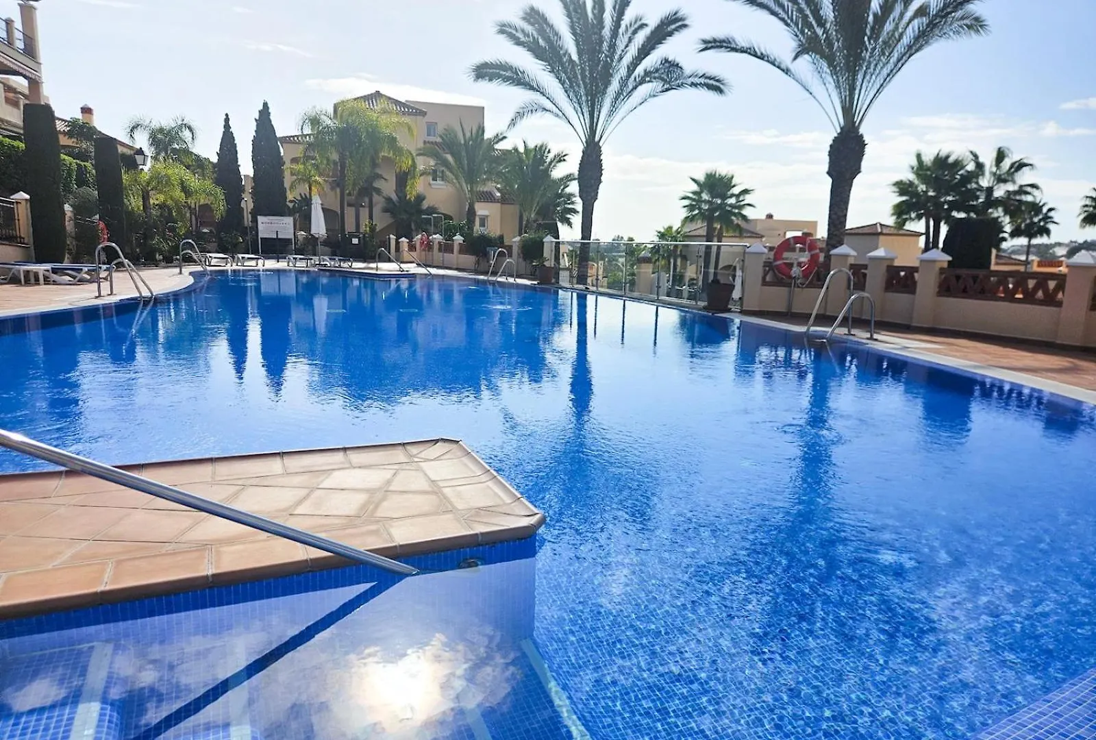 Pass The Keys Big Apt With Golf Views In Urb Marquez De Atalaya Estepona 0*,