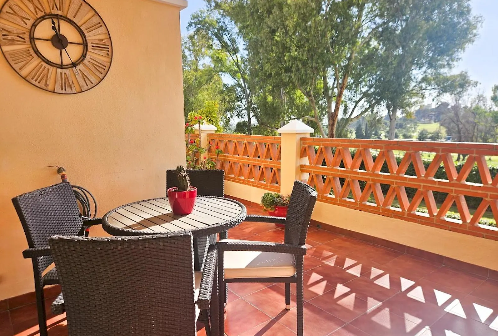 Apartment Pass The Keys Big Apt With Golf Views In Urb Marquez De Atalaya Estepona