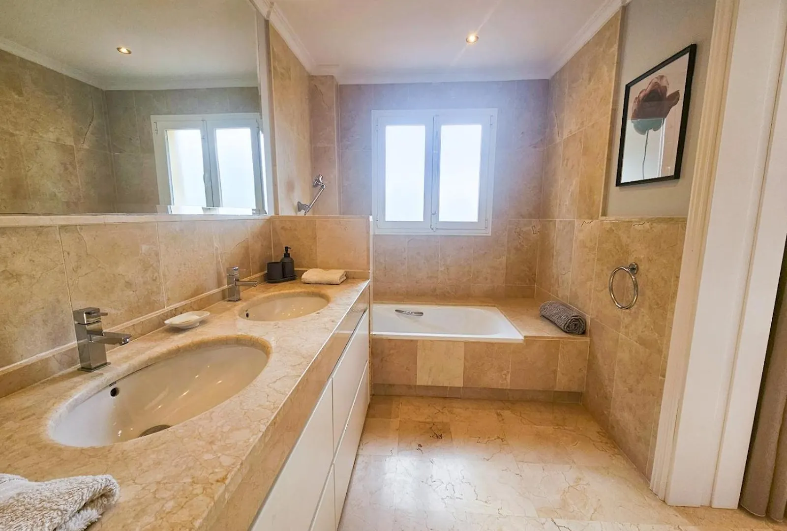 Apartment Pass The Keys Big Apt With Golf Views In Urb Marquez De Atalaya Estepona