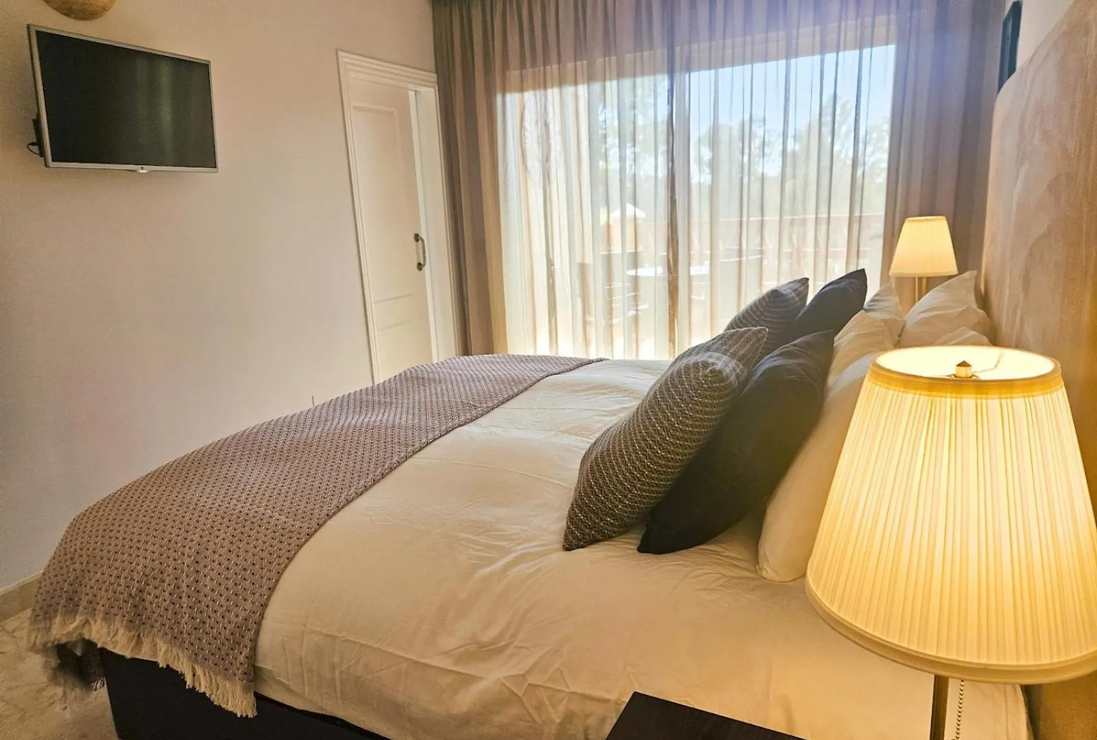 Apartment Pass The Keys Big Apt With Golf Views In Urb Marquez De Atalaya Estepona