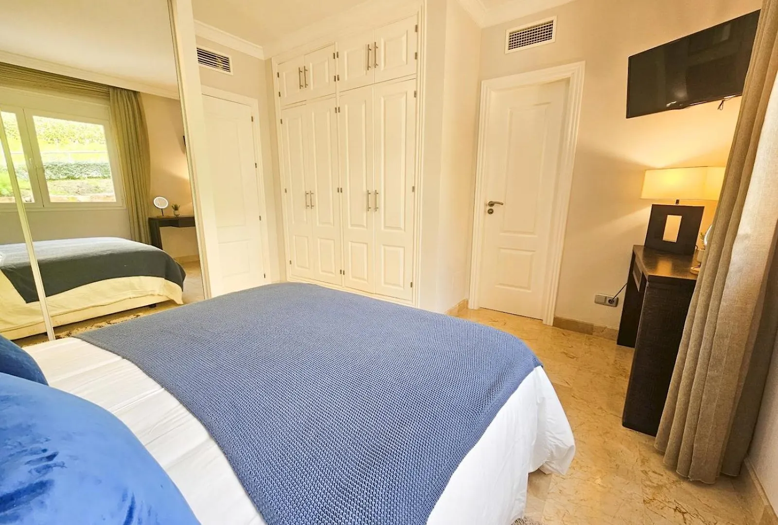 Pass The Keys Big Apt With Golf Views In Urb Marquez De Atalaya Estepona 0*,