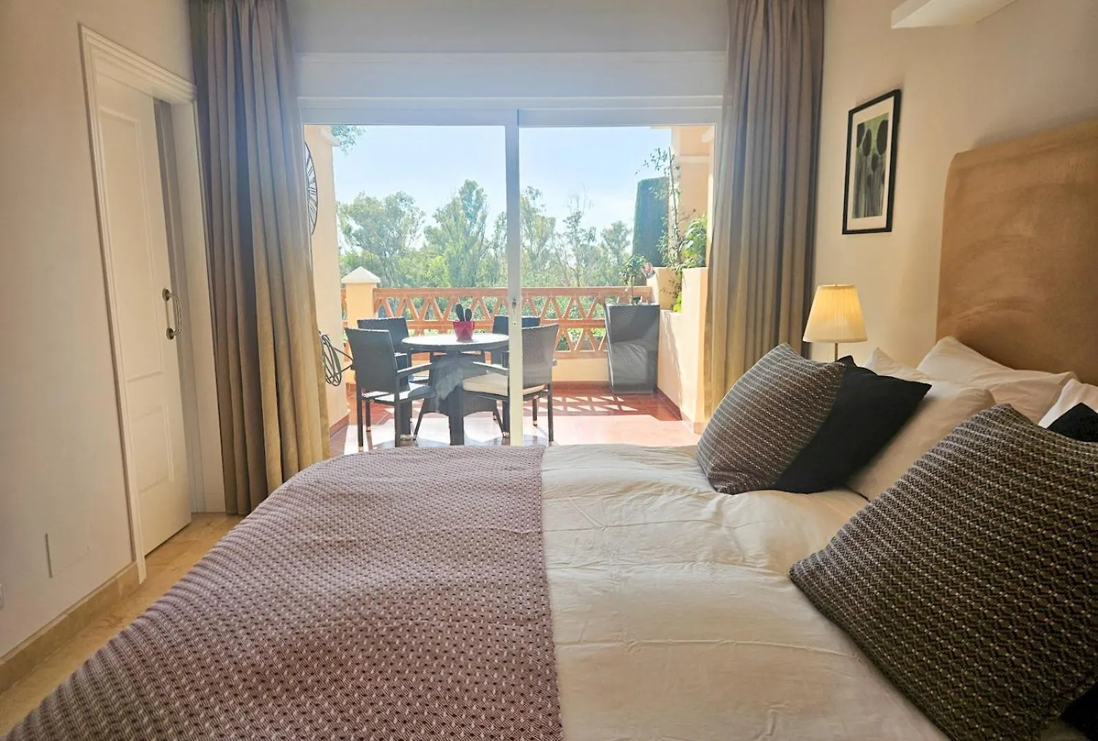 Apartment Pass The Keys Big Apt With Golf Views In Urb Marquez De Atalaya Estepona Spain